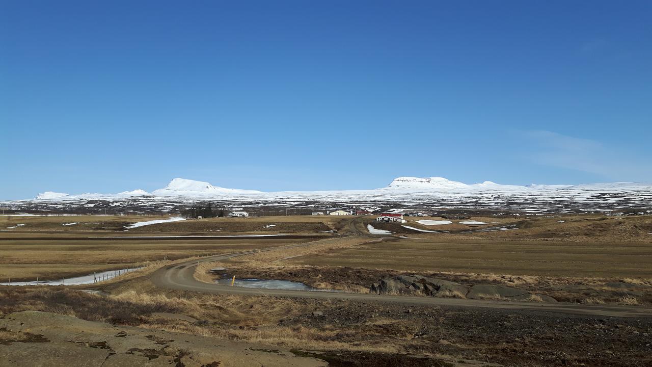 Hjartarstathir Guesthouse Eidar Esterno foto